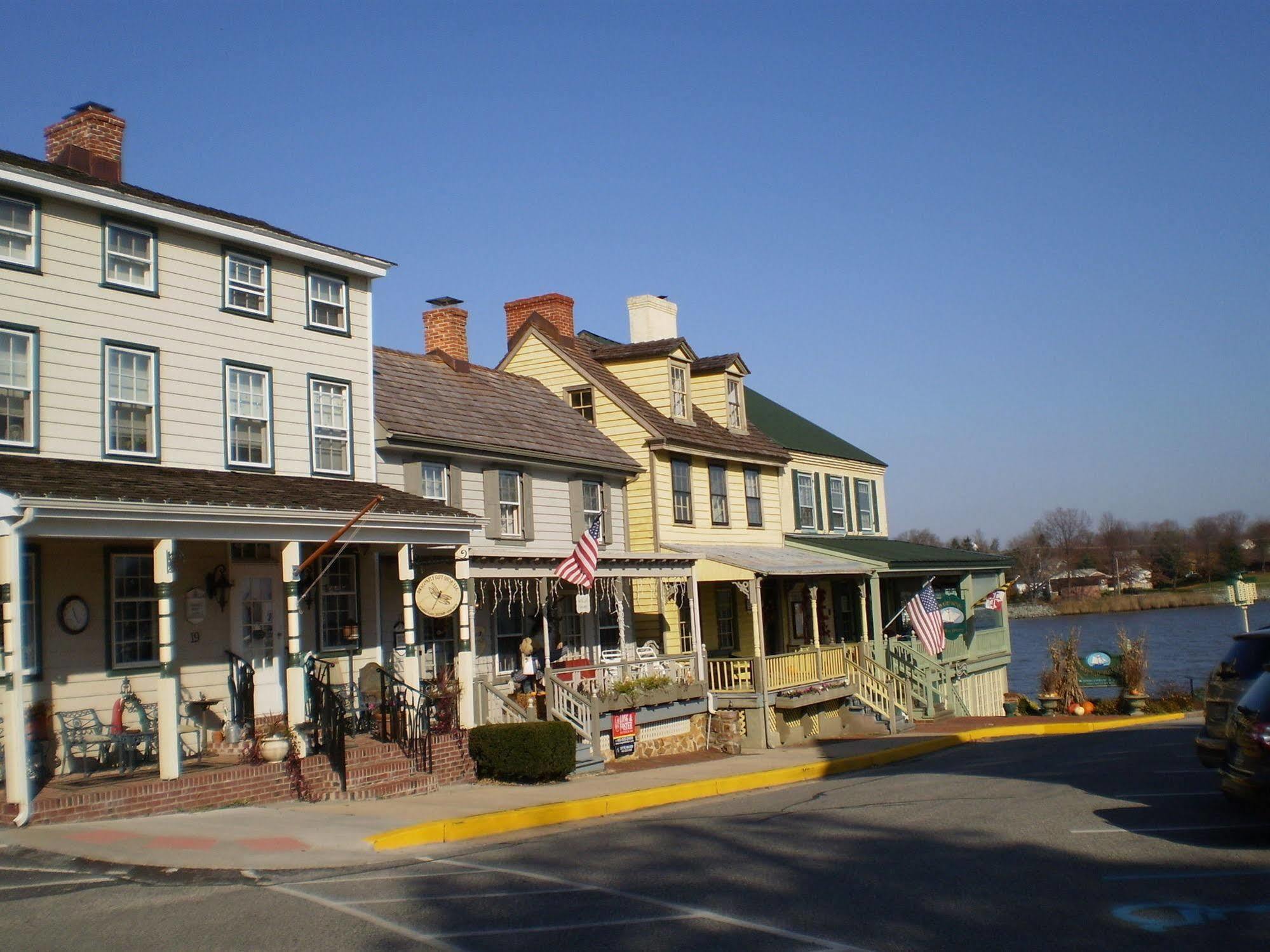 Inn At The Canal Bed & Breakfast Chesapeake City Buitenkant foto
