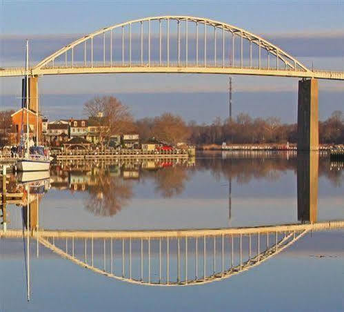 Inn At The Canal Bed & Breakfast Chesapeake City Buitenkant foto